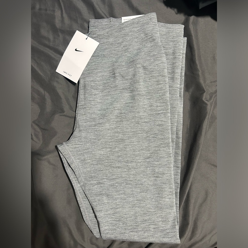 Nike One Tight Fit Leggings